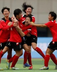  曼城女足夺得联赛冠军创历史  