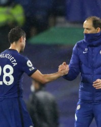  切尔西新帅首秀失利，布莱顿爆冷登顶积分榜  