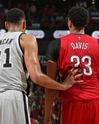  艾顿22+19太阳锁定季后赛席位  