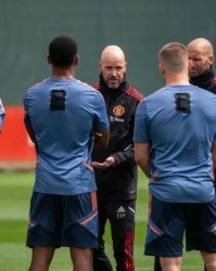  曼联新帅滕哈赫首秀遭遇开门黑  