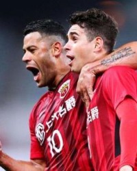  法兰克福关键战失利，主帅暗示球员态度问题  